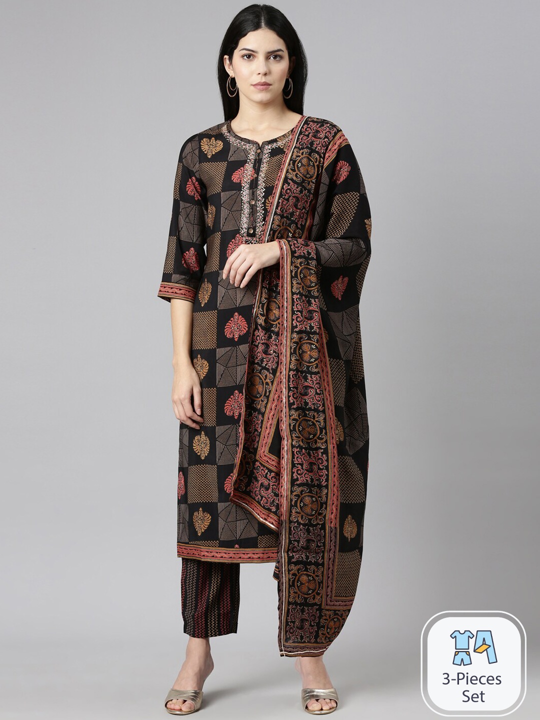 Neerus Geometric Printed Regular Beads and Stones Kurta With Trousers & Dupatta, Black
Neerus Geometric Printed Regular Beads and Stones Kurta With Trousers & Dupatta, Black