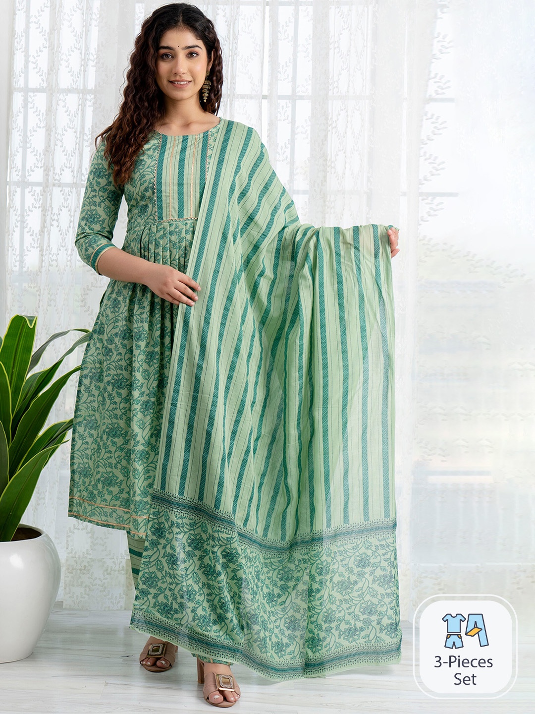 SURHI Floral Printed Gotta Patti Straight Kurta with Trousers & Dupatta, Sea green
SURHI Floral Printed Gotta Patti Straight Kurta with Trousers & Dupatta, Sea green
