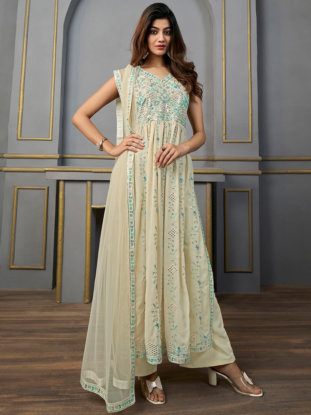 Inddus Ethnic Motifs Embroidered V-Neck Thread Work Kurta with Palazzos & With Dupatta, Beige
Inddus Ethnic Motifs Embroidered V-Neck Thread Work Kurta with Palazzos & With Dupatta, Beige