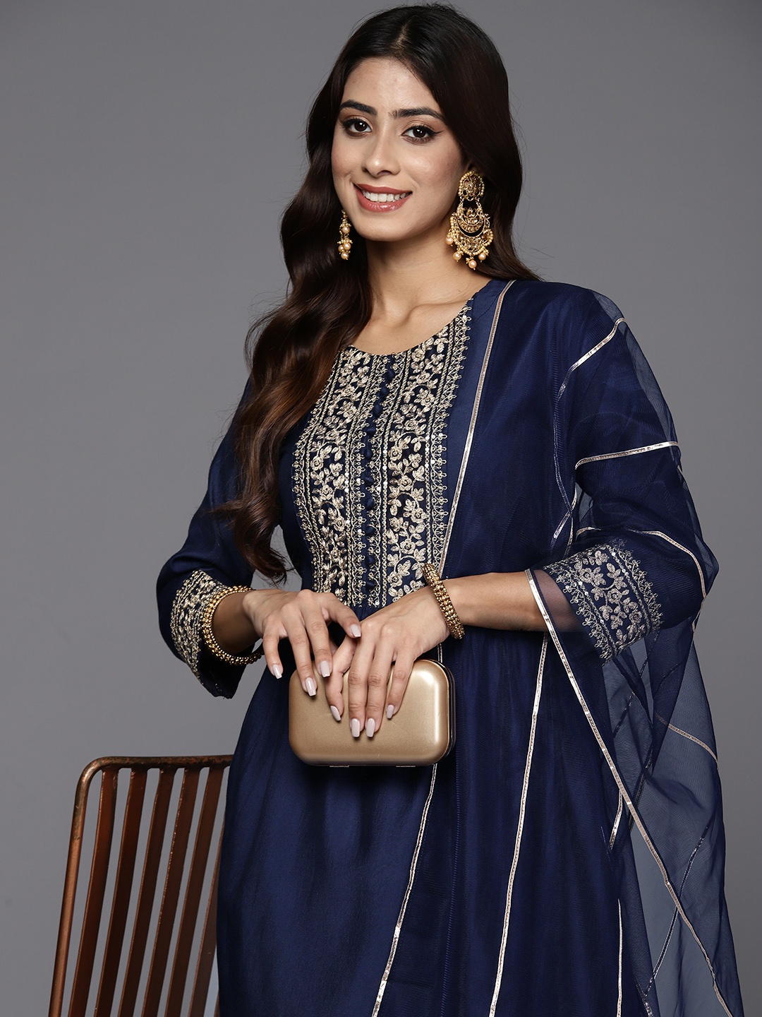 Indo Era Women Ethnic Motifs Embroidered Sequinned Kurta with Sharara & With Dupatta, Navy blue
Indo Era Women Ethnic Motifs Embroidered Sequinned Kurta with Sharara & With Dupatta, Navy blue