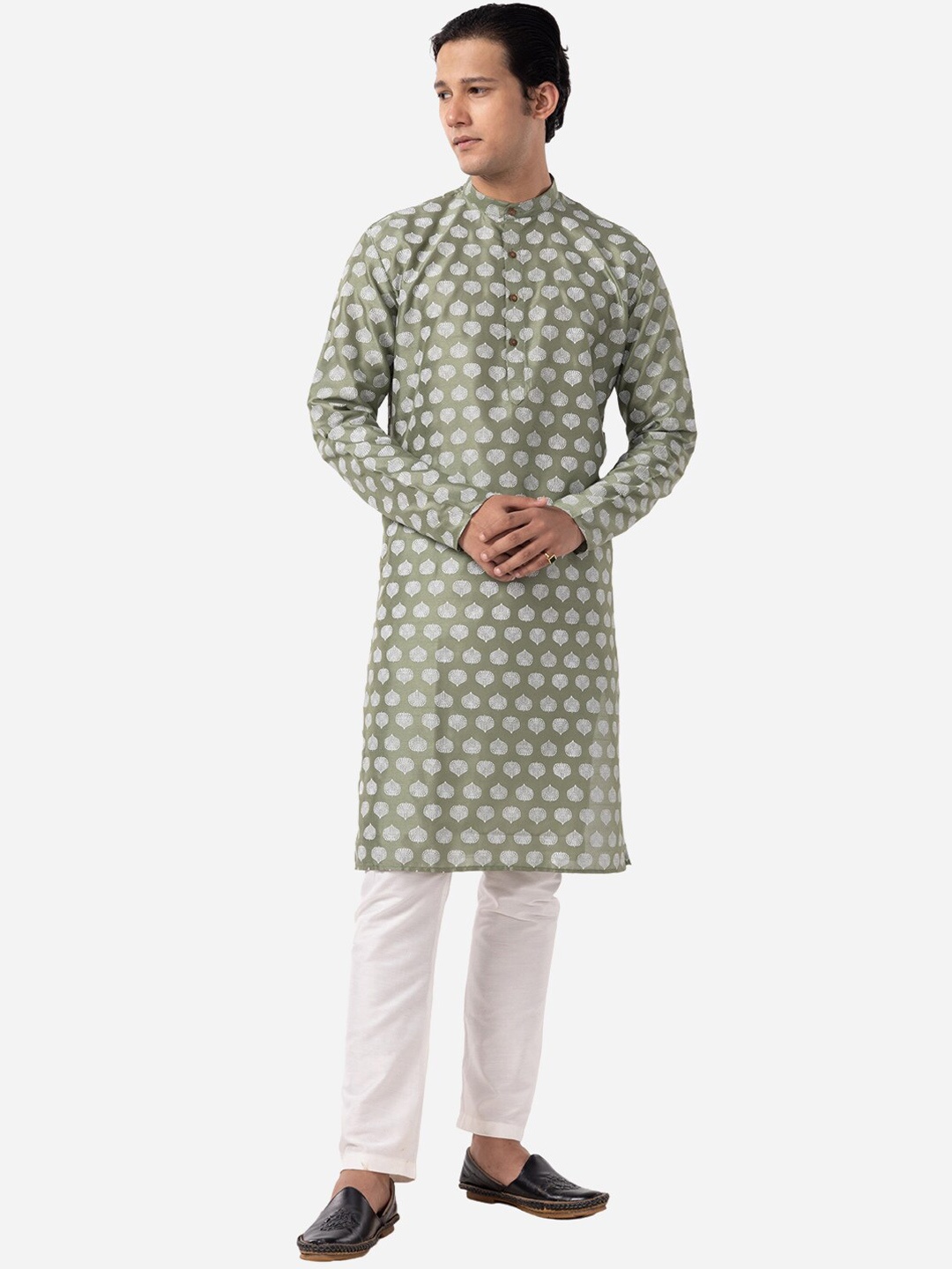THE KURTA COMPANY Ethnic Motifs Printed Mandarin Collar Long Sleeves Straight Kurta, Green
THE KURTA COMPANY Ethnic Motifs Printed Mandarin Collar Long Sleeves Straight Kurta, Green