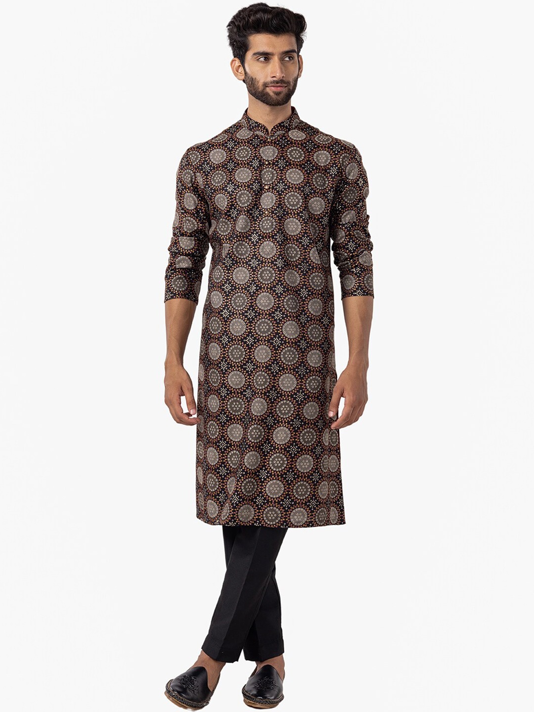 THE KURTA COMPANY Ethnic Motifs Printed Mandarin Collar Straight Cotton Kurta, Black
THE KURTA COMPANY Ethnic Motifs Printed Mandarin Collar Straight Cotton Kurta, Black