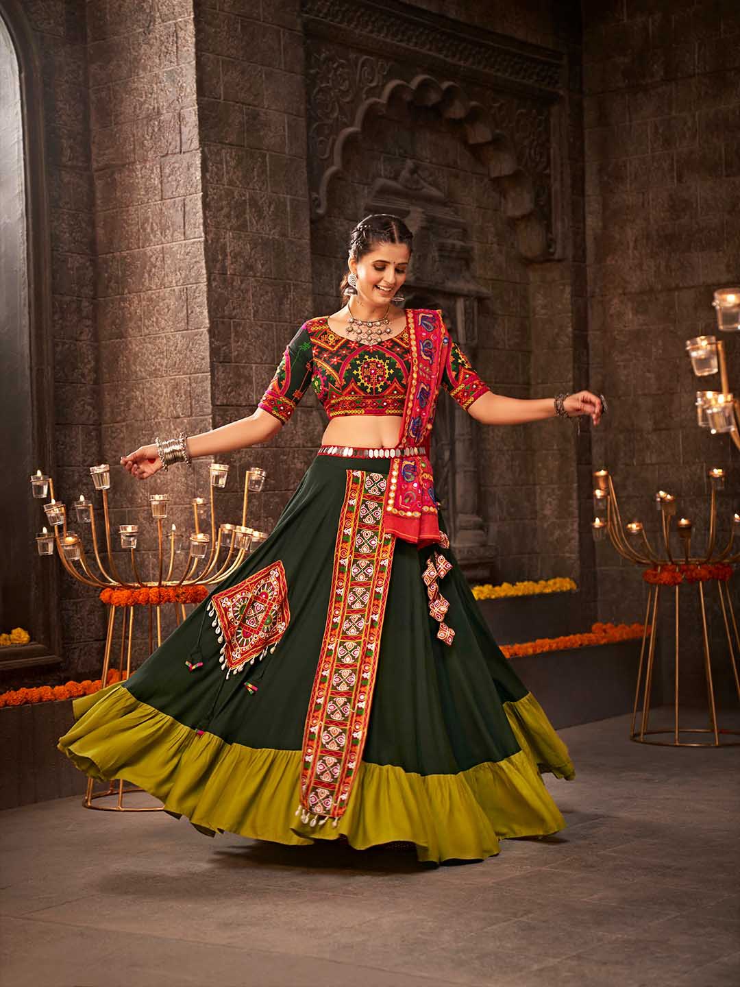 SHUBHKALA Ethnic Motif Embroidered Ready to Wear Lehenga & Unstitched Blouse With Dupatta, Green
SHUBHKALA Ethnic Motif Embroidered Ready to Wear Lehenga & Unstitched Blouse With Dupatta, Green