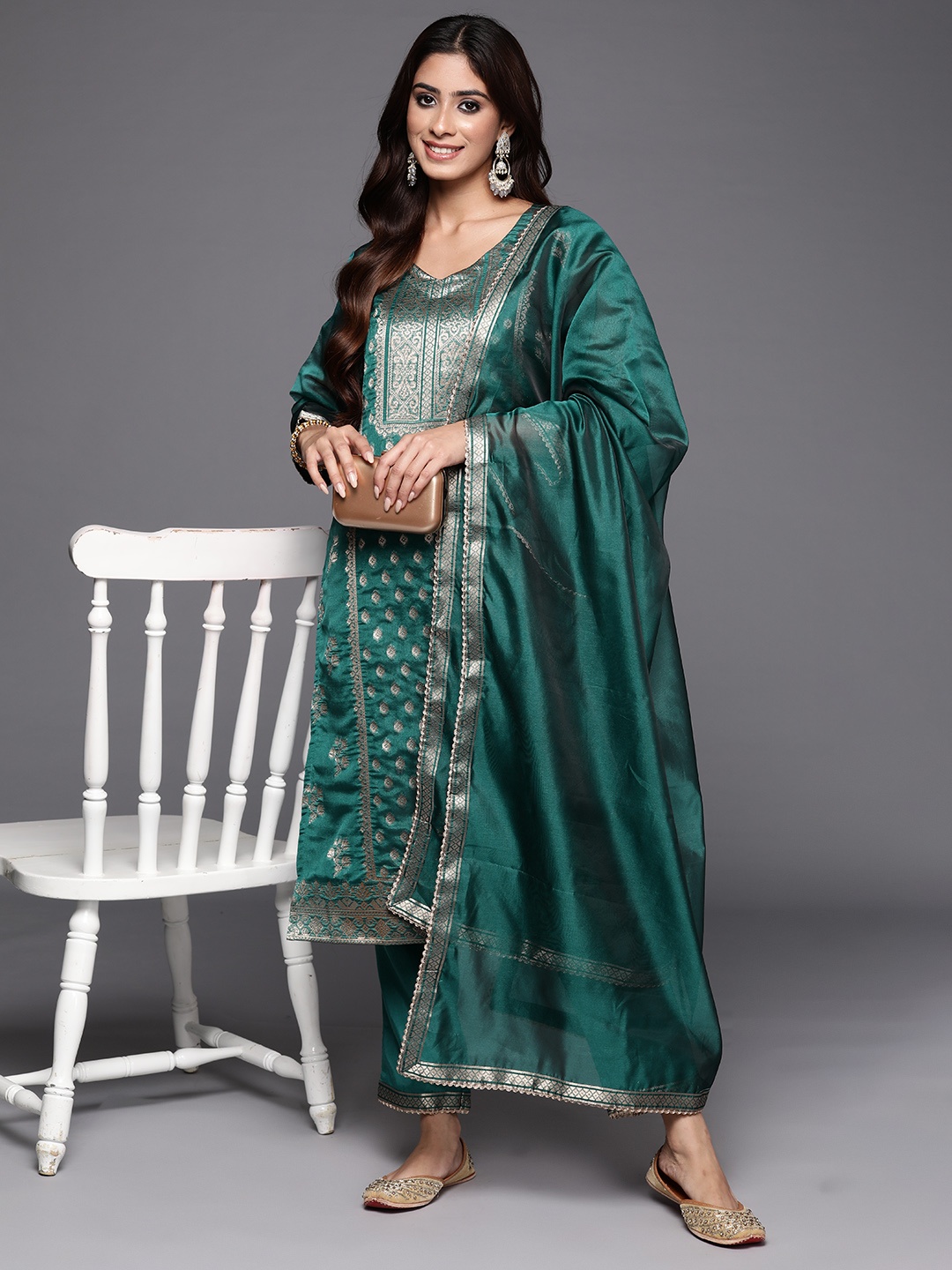 Indo Era Women Ethnic Motifs Regular Chanderi Silk Kurta with Trousers & Dupatta, Teal
Indo Era Women Ethnic Motifs Regular Chanderi Silk Kurta with Trousers & Dupatta, Teal