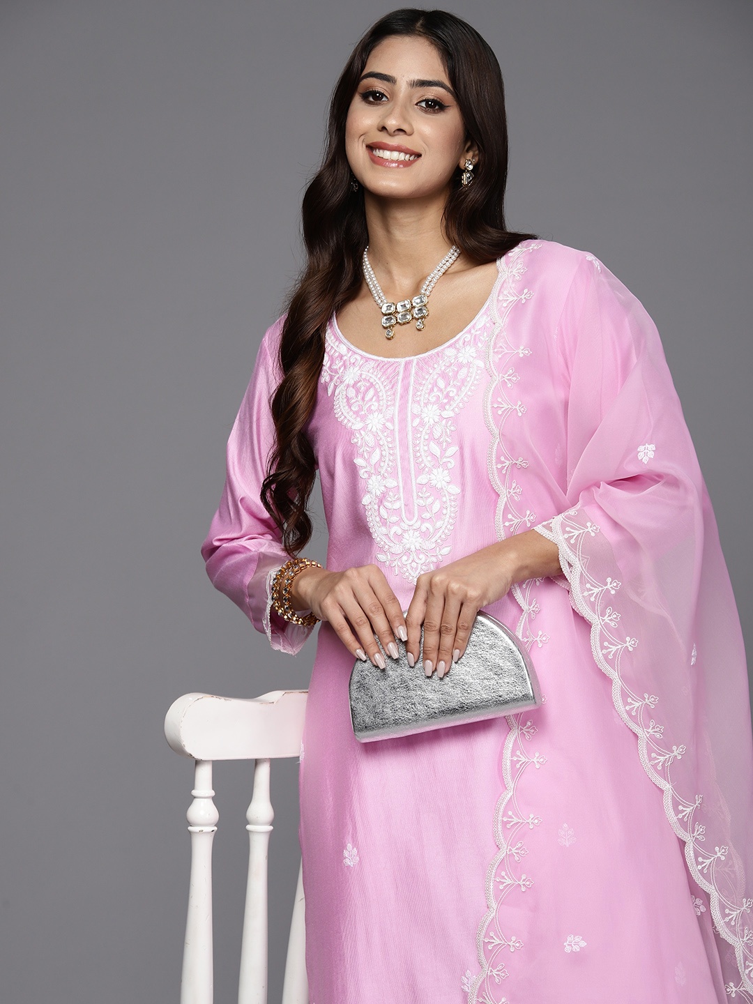 Indo Era Women Floral Embroidered Regular Thread Work Kurta with Trousers & Dupatta, Pink
Indo Era Women Floral Embroidered Regular Thread Work Kurta with Trousers & Dupatta, Pink