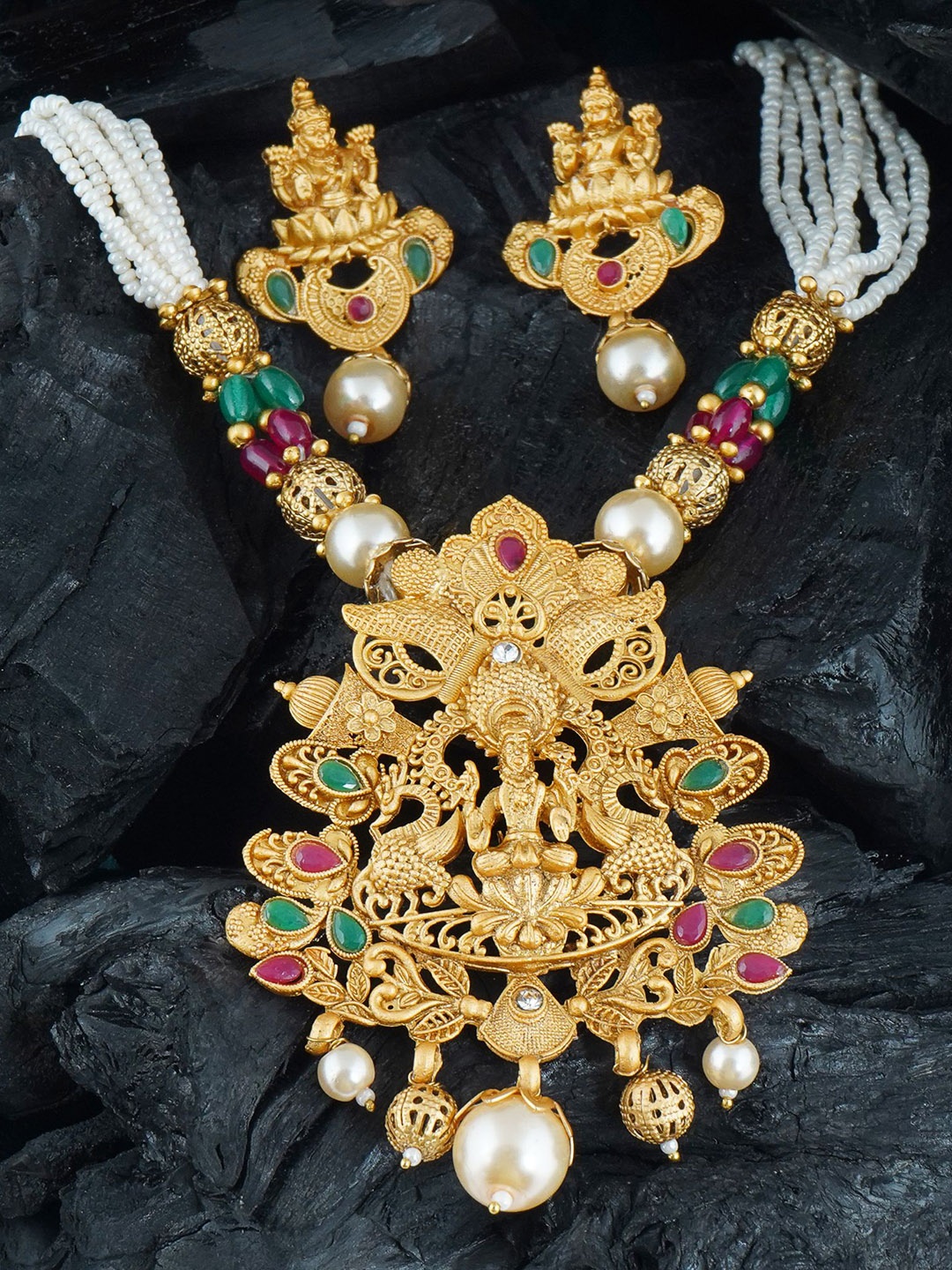 MANSIYAORANGE Gold-Plated Stone Studded & Beaded Necklace With Earrings Jewellery Set
MANSIYAORANGE Gold-Plated Stone Studded & Beaded Necklace With Earrings Jewellery Set