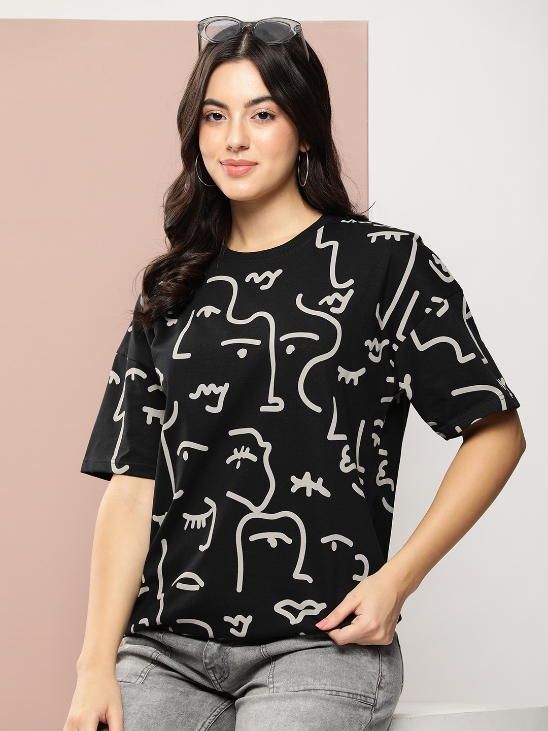 Stormborn Abstract Printed Drop Shoulder Sleeves Oversized Pure Cotton T-shirt, Black
Stormborn Abstract Printed Drop Shoulder Sleeves Oversized Pure Cotton T-shirt, Black