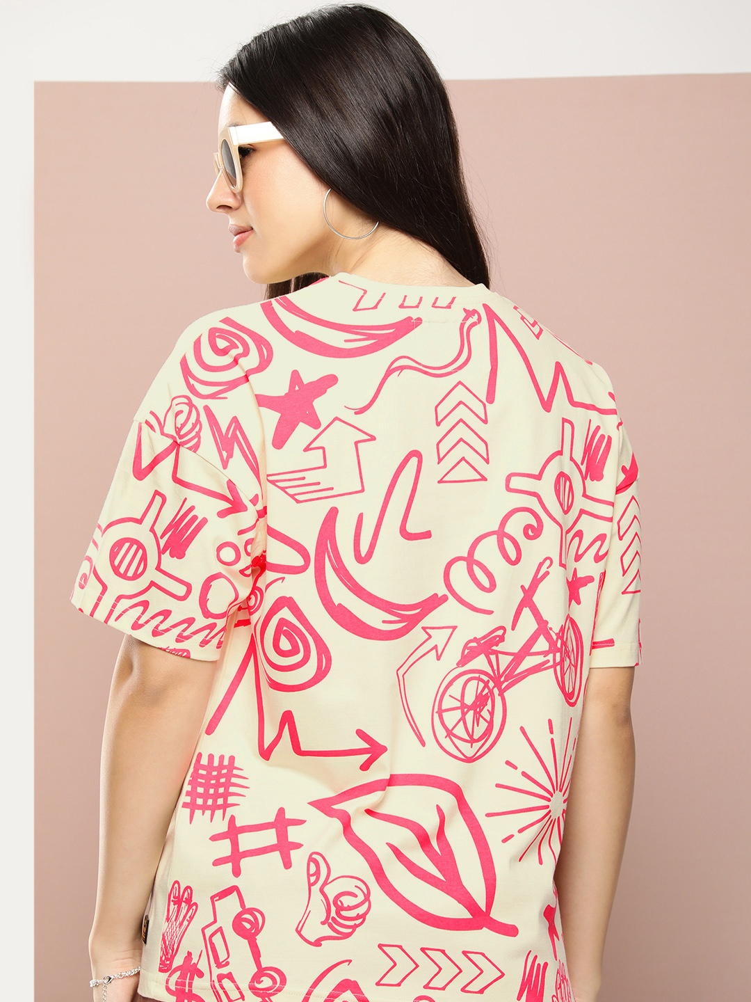 Stormborn Women Abstract Printed Oversized Drop-Shoulder Pure Cotton T-shirt, Off white
Stormborn Women Abstract Printed Oversized Drop-Shoulder Pure Cotton T-shirt, Off white