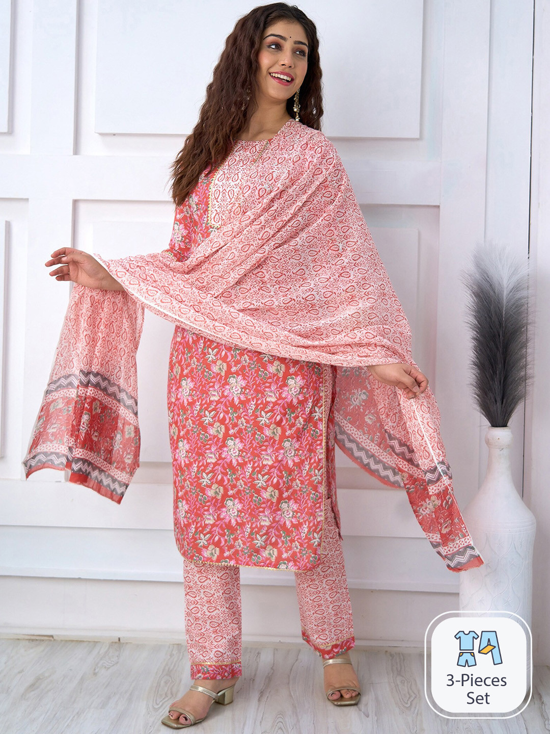 SURHI Ethnic Motifs Printed Regular Gotta Patti Pure Cotton Kurta With Pyjamas & With, Pink
SURHI Ethnic Motifs Printed Regular Gotta Patti Pure Cotton Kurta With Pyjamas & With, Pink