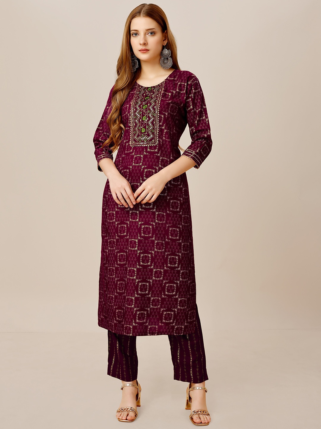 Riddhi Textile Hub Ethnic Motifs Printed Round Neck Gotta Patti Kurta Set, Purple
Riddhi Textile Hub Ethnic Motifs Printed Round Neck Gotta Patti Kurta Set, Purple