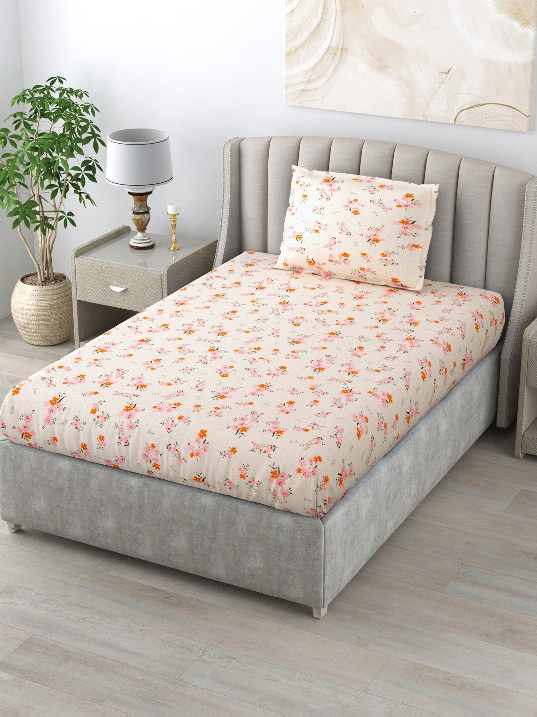 Salona Bichona Pink & Green Printed 144 TC Single Bedsheet with 1 Pillow Covers
Salona Bichona Pink & Green Printed 144 TC Single Bedsheet with 1 Pillow Covers