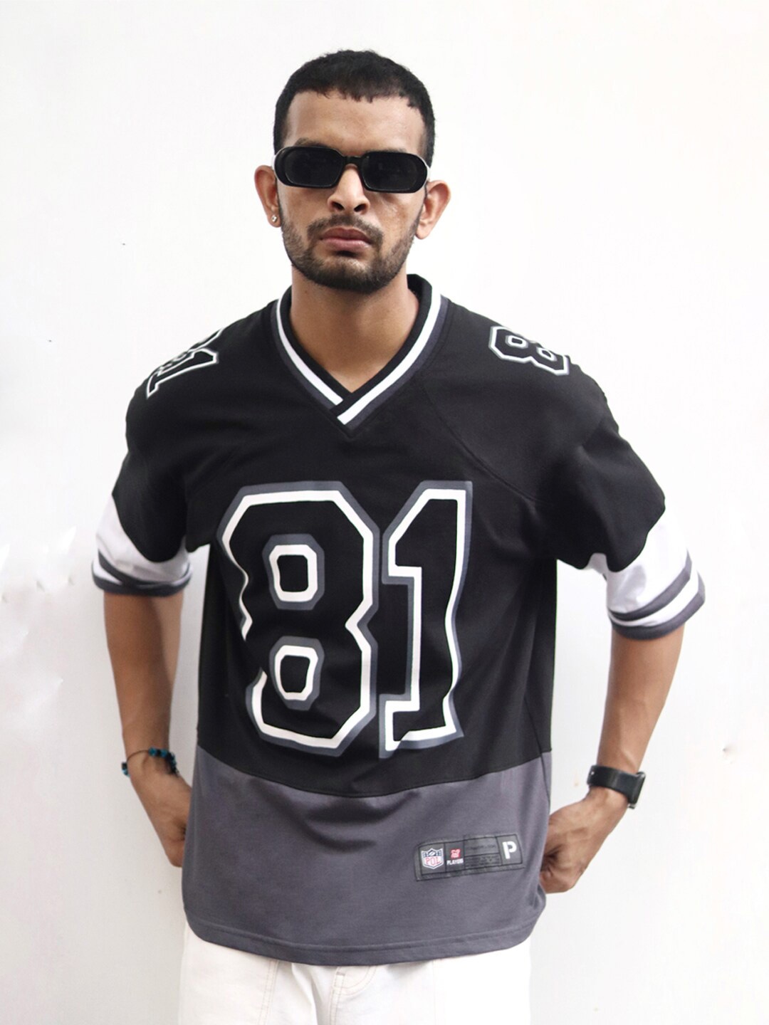 Powerlook Varsity Printed V-Neck Drop-Shoulder Sleeves Dri-FIT Oversized Sports T-shirt, Black
Powerlook Varsity Printed V-Neck Drop-Shoulder Sleeves Dri-FIT Oversized Sports T-shirt, Black