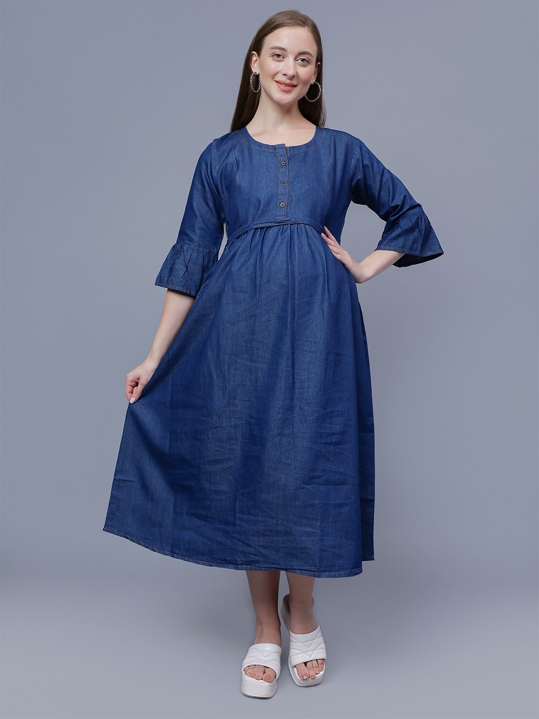 NIGHTSPREE Round Neck Bell Sleeve Denim Cotton Maternity Fit & Flare Midi Dress, Navy blue
NIGHTSPREE Round Neck Bell Sleeve Denim Cotton Maternity Fit & Flare Midi Dress, Navy blue