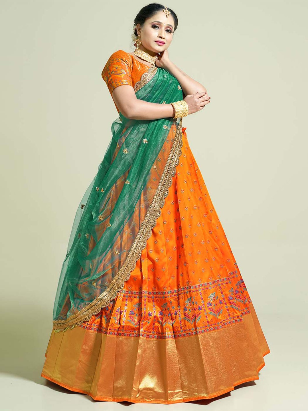 HALFSAREE STUDIO Ethnic Motifs Woven Design Semi-Stitched Lehenga & Blouse With Dupatta, Green
HALFSAREE STUDIO Ethnic Motifs Woven Design Semi-Stitched Lehenga & Blouse With Dupatta, Green