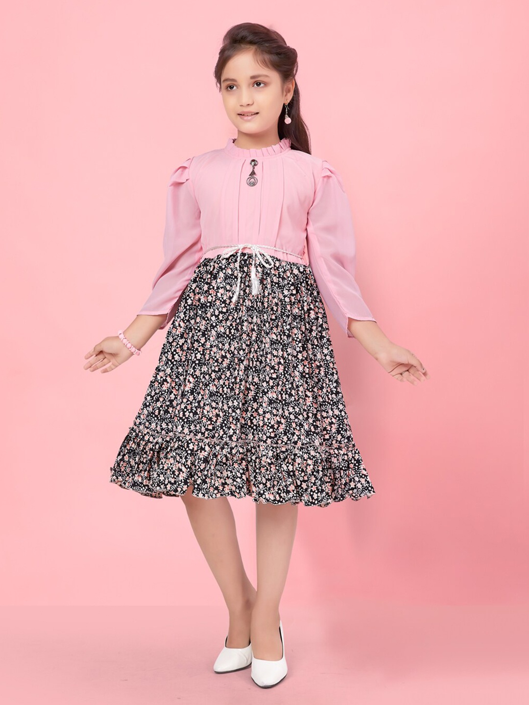 BAESD Girls Floral Printed Gathered & Pleated Round Neck Georgette Fit & Flare Dress, Pink
BAESD Girls Floral Printed Gathered & Pleated Round Neck Georgette Fit & Flare Dress, Pink