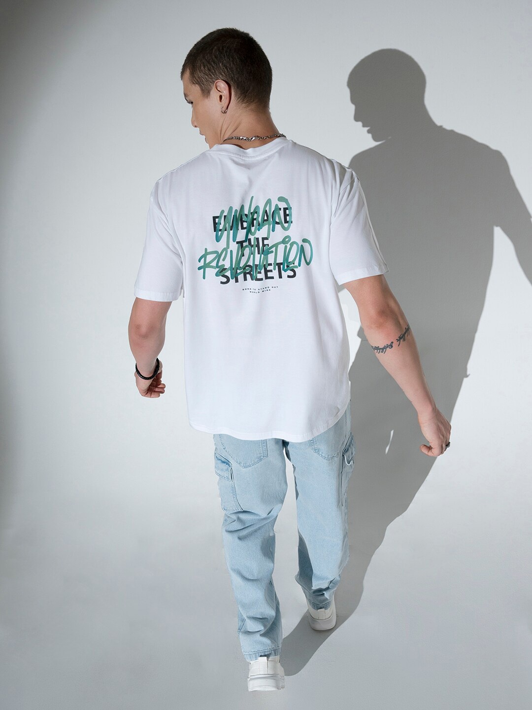 Hubberholme Typography Printed Drop-Shoulder Sleeves Pure Cotton Relaxed Fit T-shirt, White
Hubberholme Typography Printed Drop-Shoulder Sleeves Pure Cotton Relaxed Fit T-shirt, White