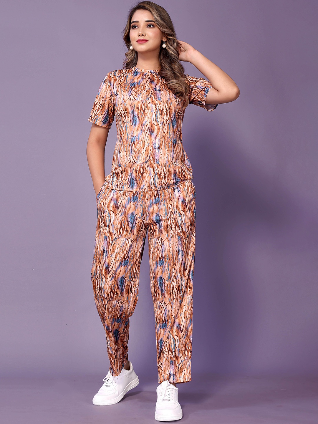 Ekta Textiles Printed T-Shirt With Trousers, Brown
