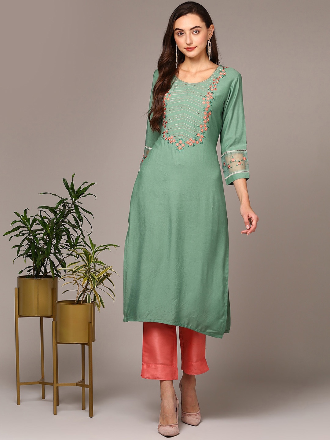 AHIKA Floral Embroidered Sequinned Kurta, Green