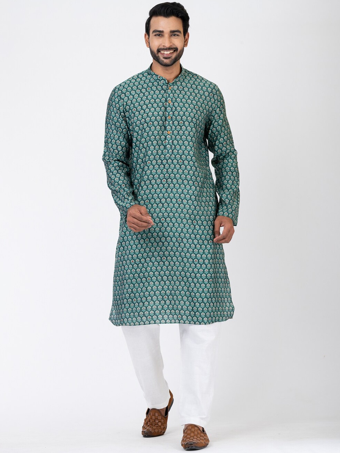 HU - Handcrafted Uniquely Ethnic Motif Printed Mandarin Collar Straight Kurta, Sea green
HU - Handcrafted Uniquely Ethnic Motif Printed Mandarin Collar Straight Kurta, Sea green