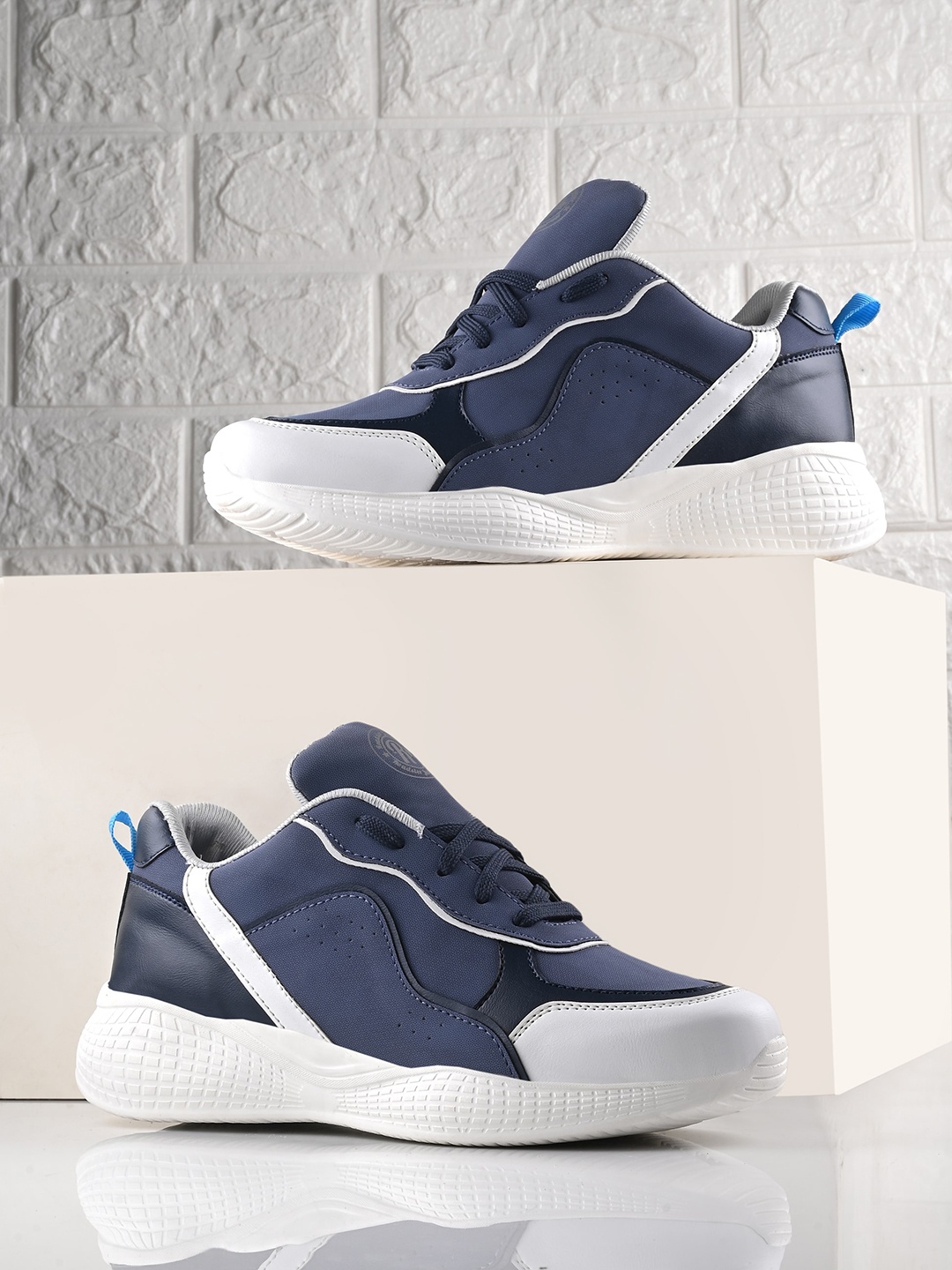 The Roadster Lifestyle Co. Men Colourblocked Lightweight Comfort Insole Sneakers, Blue
The Roadster Lifestyle Co. Men Colourblocked Lightweight Comfort Insole Sneakers, Blue