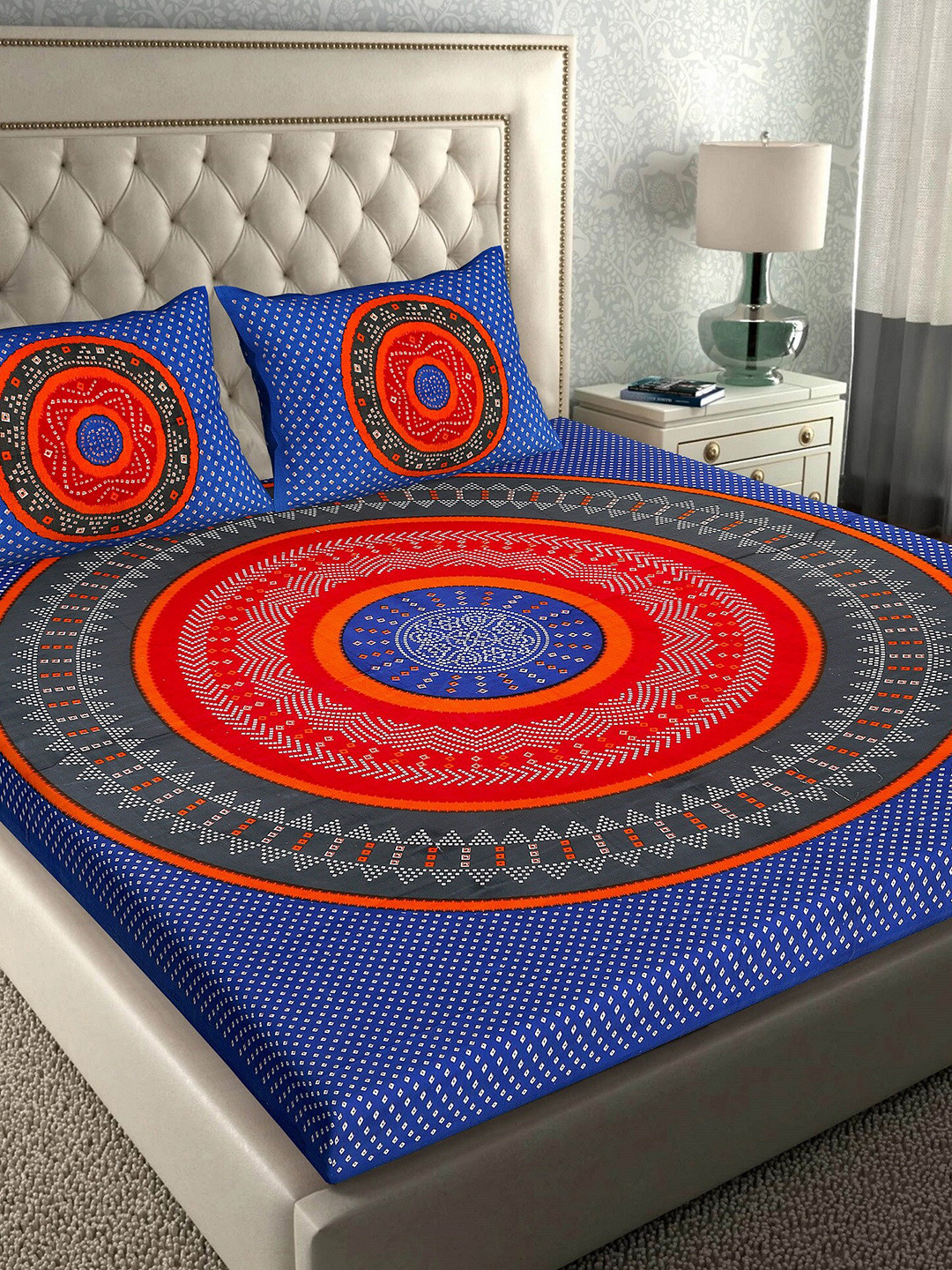 Rajasthanikart Blue & Red Geometric 110 TC Queen Bedsheet with 2 Pillow Covers
Rajasthanikart Blue & Red Geometric 110 TC Queen Bedsheet with 2 Pillow Covers