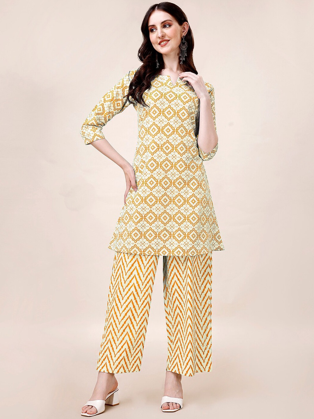 Amrutam Fab Ethnic Motifs Printed Pure Cotton Jacquard Weave Straight Kurti With Palazzos, Mustard
Amrutam Fab Ethnic Motifs Printed Pure Cotton Jacquard Weave Straight Kurti With Palazzos, Mustard