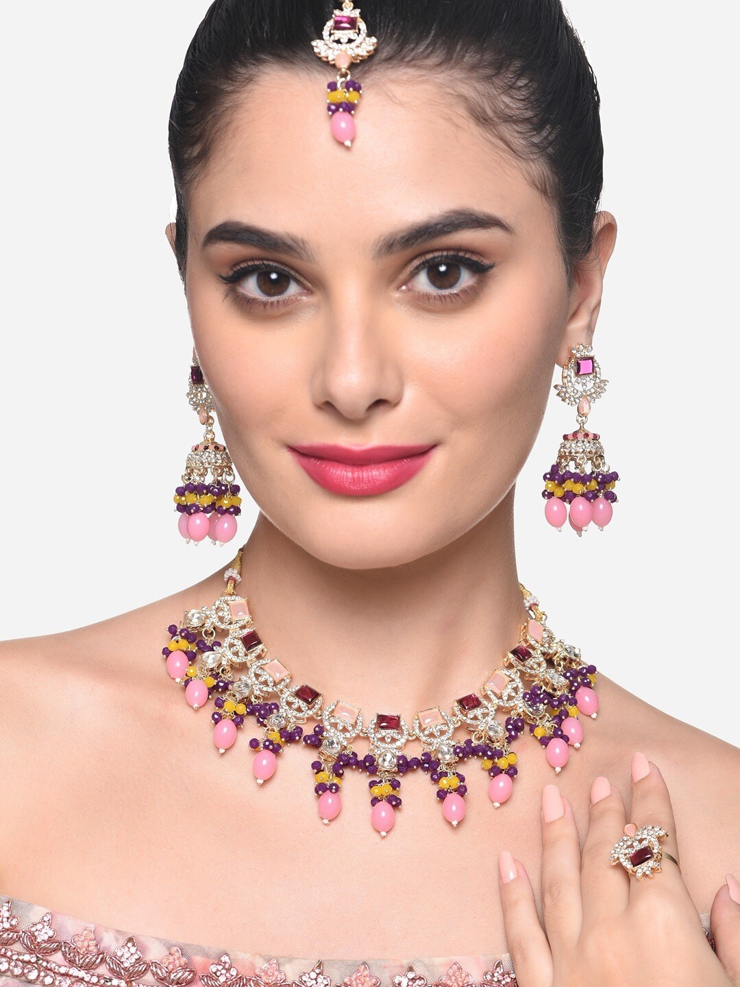 Zaveri Pearls Gold-Plated Kundan Studded & Beaded Necklace & Earrings With Maang Tika
Zaveri Pearls Gold-Plated Kundan Studded & Beaded Necklace & Earrings With Maang Tika