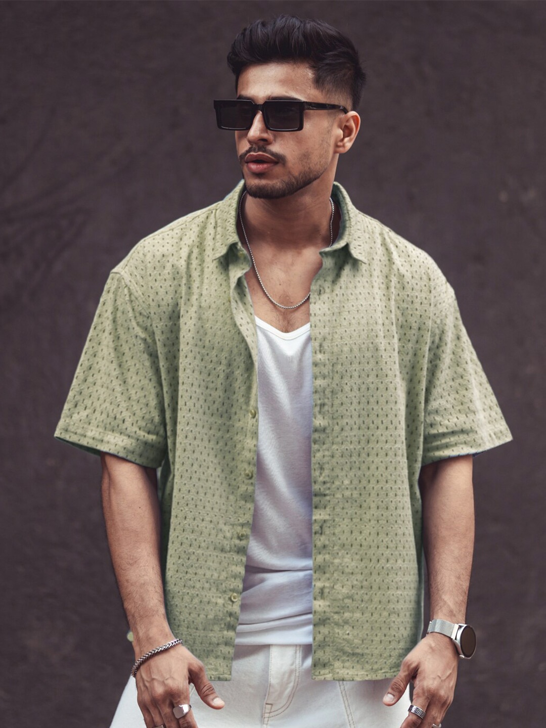 Powerlook Self Design Spread Collar Indian Slim Oversize Fit Casual Shirt, Green
Powerlook Self Design Spread Collar Indian Slim Oversize Fit Casual Shirt, Green