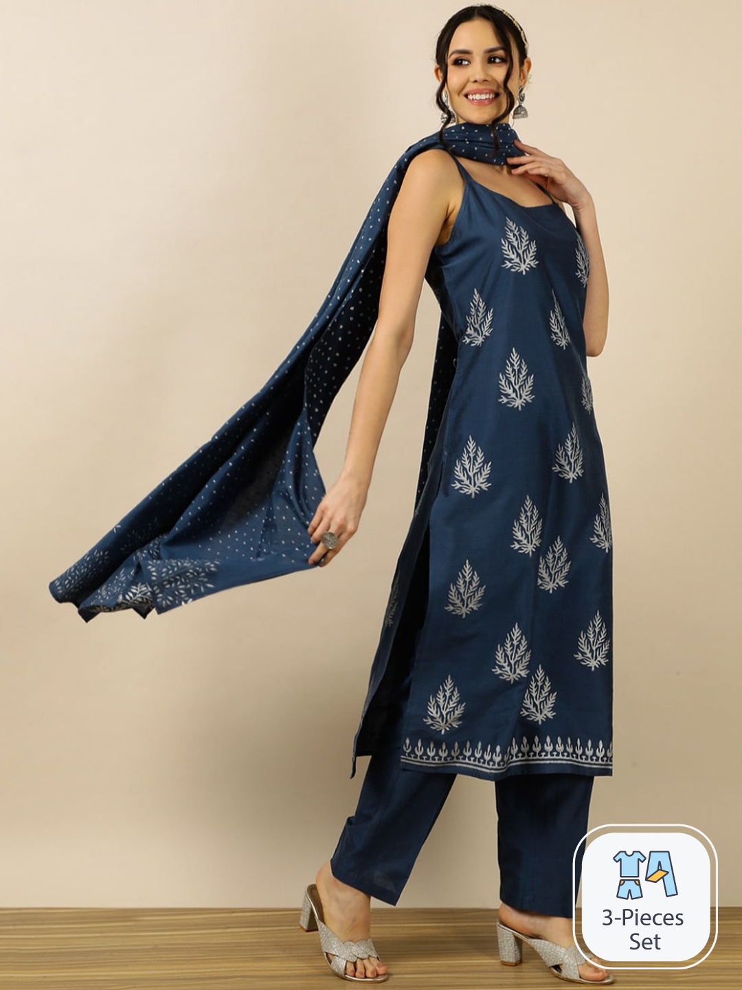 INDOKASH Ethnic Motifs Printed Regular Pure Cotton Kurta with Trousers & Dupatta, Navy blue
INDOKASH Ethnic Motifs Printed Regular Pure Cotton Kurta with Trousers & Dupatta, Navy blue