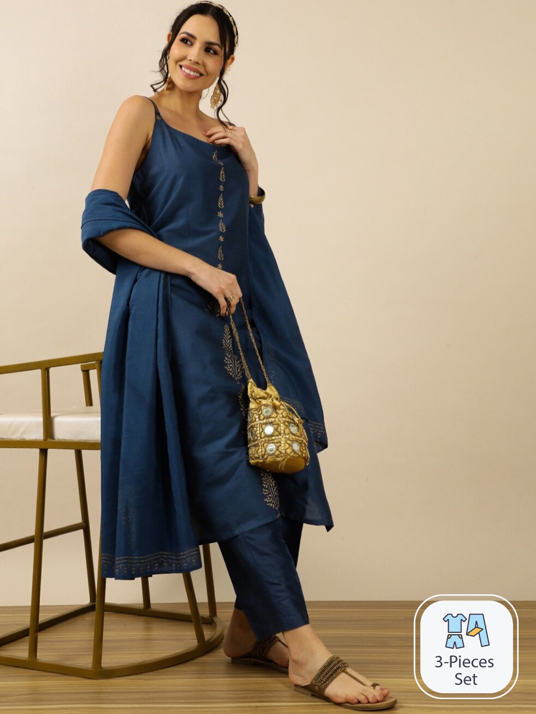 INDOKASH Shoulder Strap Neck Floral Printed Pure Cotton Kurta with Trousers & With Dupatta, Navy blue
INDOKASH Shoulder Strap Neck Floral Printed Pure Cotton Kurta with Trousers & With Dupatta, Navy blue