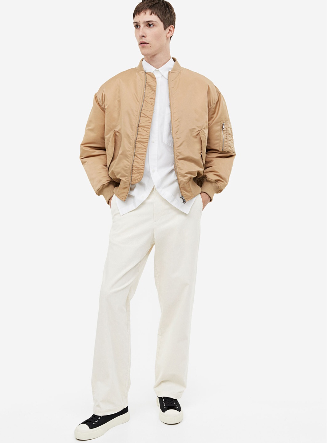 H&M Men Relaxed Fit Corduroy Trousers, White