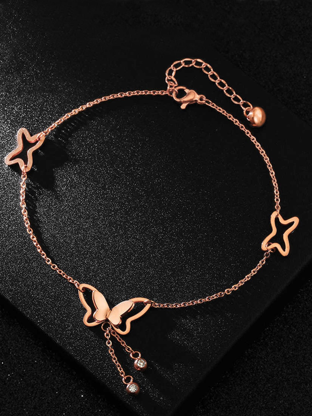 Yellow Chimes Rose Gold Plated Single-Stranded Butterfly Charm Stainless Steel Anklet
Yellow Chimes Rose Gold Plated Single-Stranded Butterfly Charm Stainless Steel Anklet