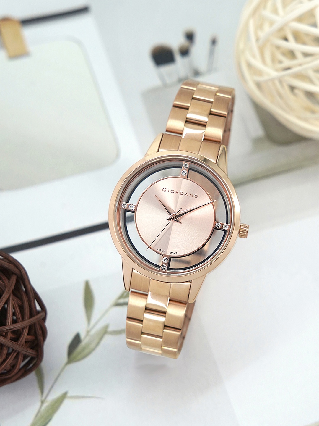 GIORDANO Women Stainless Steel Bracelet Style Straps Analogue Watch GZ-60078-33, Rose gold
GIORDANO Women Stainless Steel Bracelet Style Straps Analogue Watch GZ-60078-33, Rose gold
