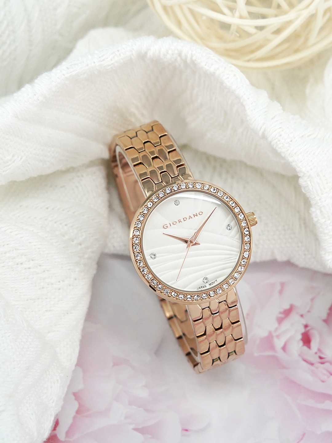 GIORDANO Women Embellished Stainless Steel Bracelet Style Analogue Watch GZ-60079-22, Rose gold
GIORDANO Women Embellished Stainless Steel Bracelet Style Analogue Watch GZ-60079-22, Rose gold