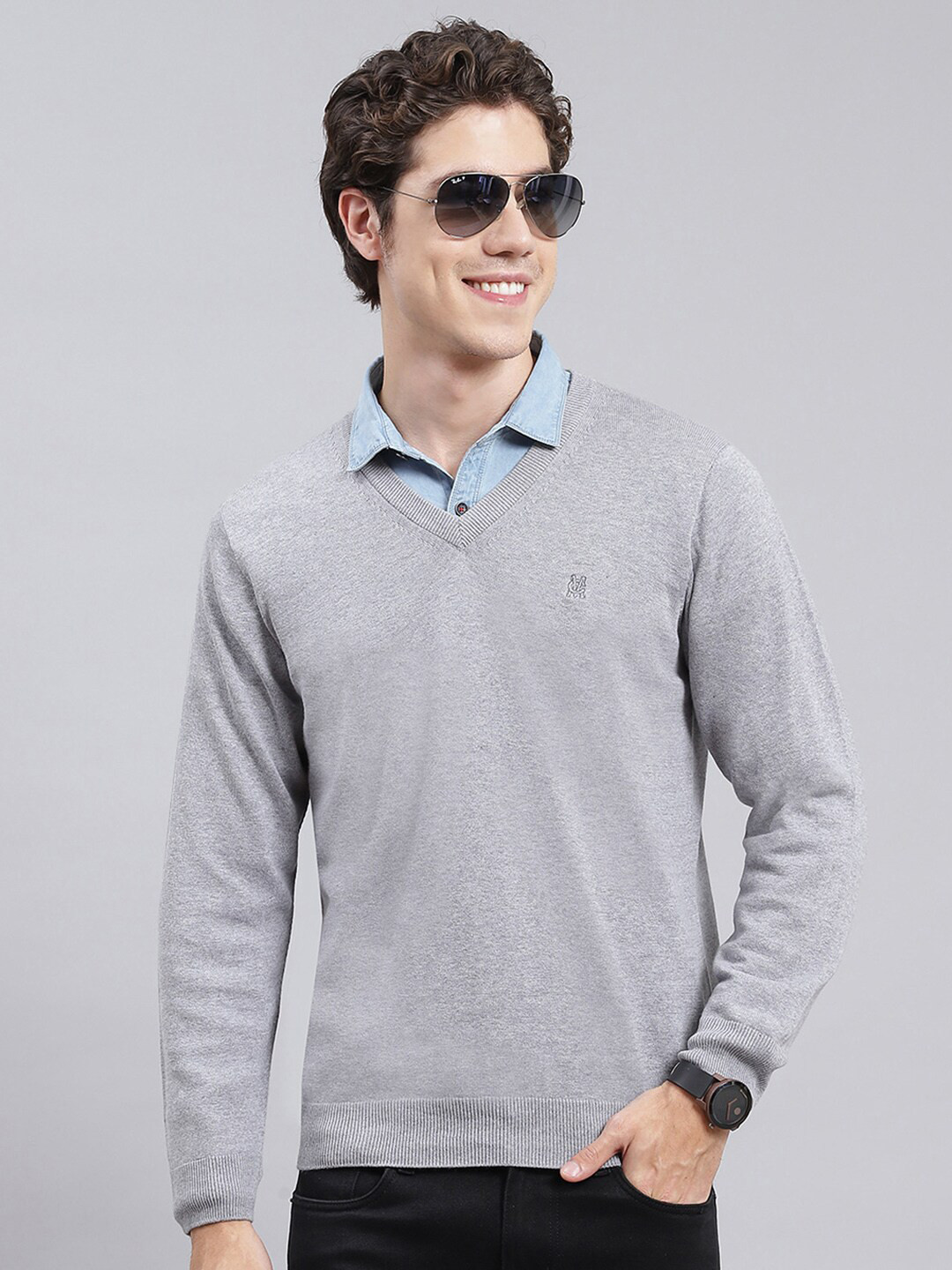 Monte Carlo V-Neck Cotton Pullover, Grey 
Monte Carlo V-Neck Cotton Pullover, Grey