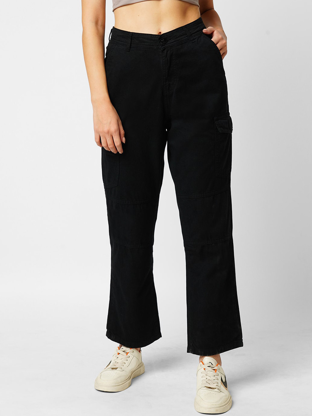 Kraus Jeans Women Mid-Rise Cargo Jeans, Black 
Kraus Jeans Women Mid-Rise Cargo Jeans, Black