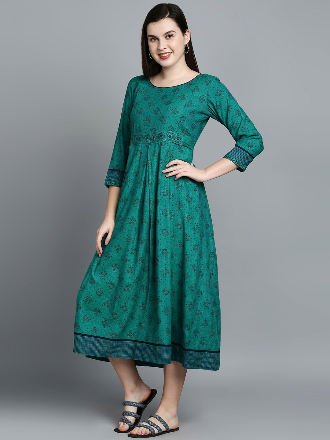 True Shape Floral Printed Maternity Fit and Flare Midi Ethnic Dress with Nursing Zips, Teal
True Shape Floral Printed Maternity Fit and Flare Midi Ethnic Dress with Nursing Zips, Teal
