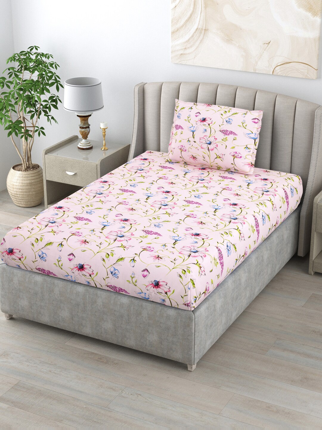 BOMBAY DYEING Cardinal Pink Floral 120 TC Cotton Single Bedsheet with 1 Pillow Covers
BOMBAY DYEING Cardinal Pink Floral 120 TC Cotton Single Bedsheet with 1 Pillow Covers