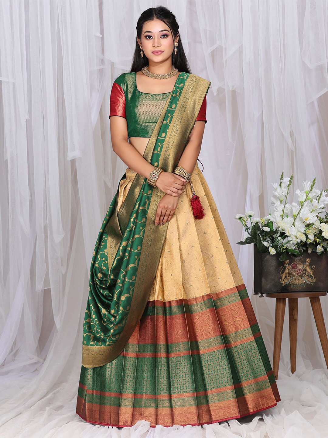 HALFSAREE STUDIO Woven Design Semi-Stitched Lehenga & Unstitched Blouse With Dupatta, Cream
HALFSAREE STUDIO Woven Design Semi-Stitched Lehenga & Unstitched Blouse With Dupatta, Cream
