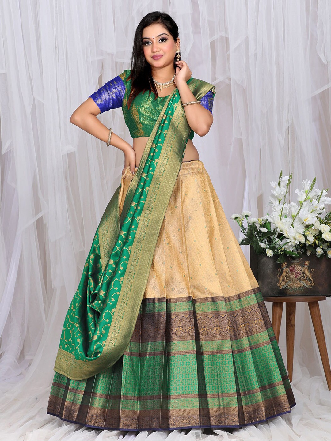 HALFSAREE STUDIO Woven Design Semi-Stitched Lehenga & Unstitched Blouse With Dupatta, Cream
HALFSAREE STUDIO Woven Design Semi-Stitched Lehenga & Unstitched Blouse With Dupatta, Cream