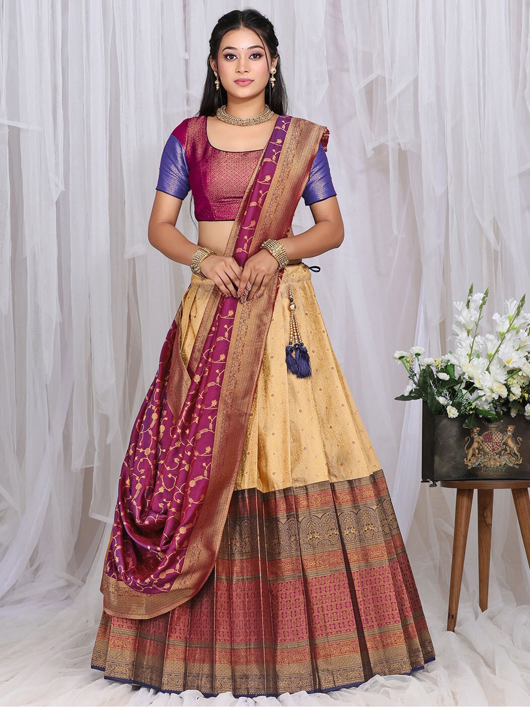 HALFSAREE STUDIO Woven Design Semi-Stitched Lehenga & Unstitched Blouse With Dupatta, Cream
HALFSAREE STUDIO Woven Design Semi-Stitched Lehenga & Unstitched Blouse With Dupatta, Cream