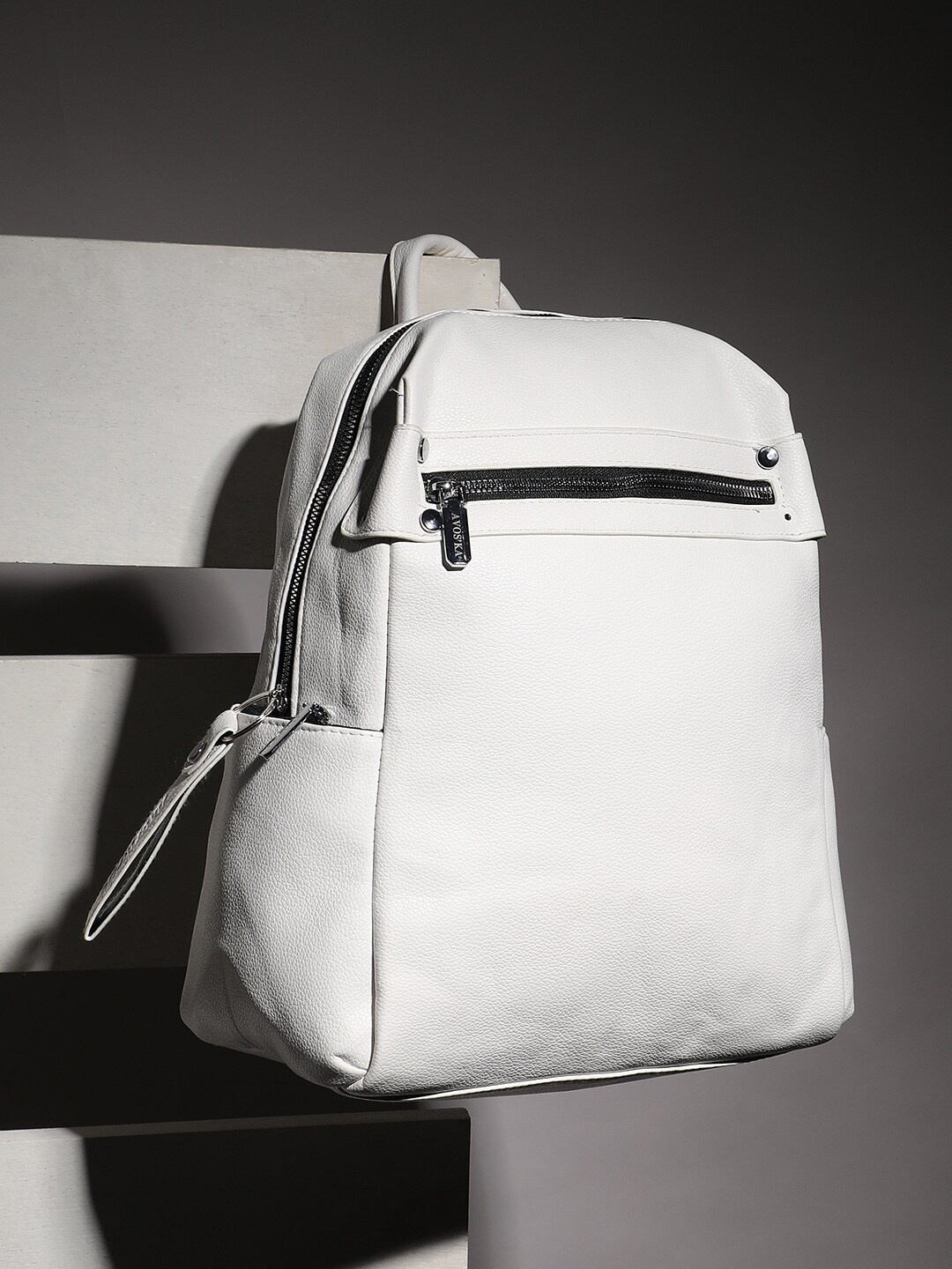 French Accent Men Non-Padded Contrast Detail Backpack with Compression Straps, White
French Accent Men Non-Padded Contrast Detail Backpack with Compression Straps, White