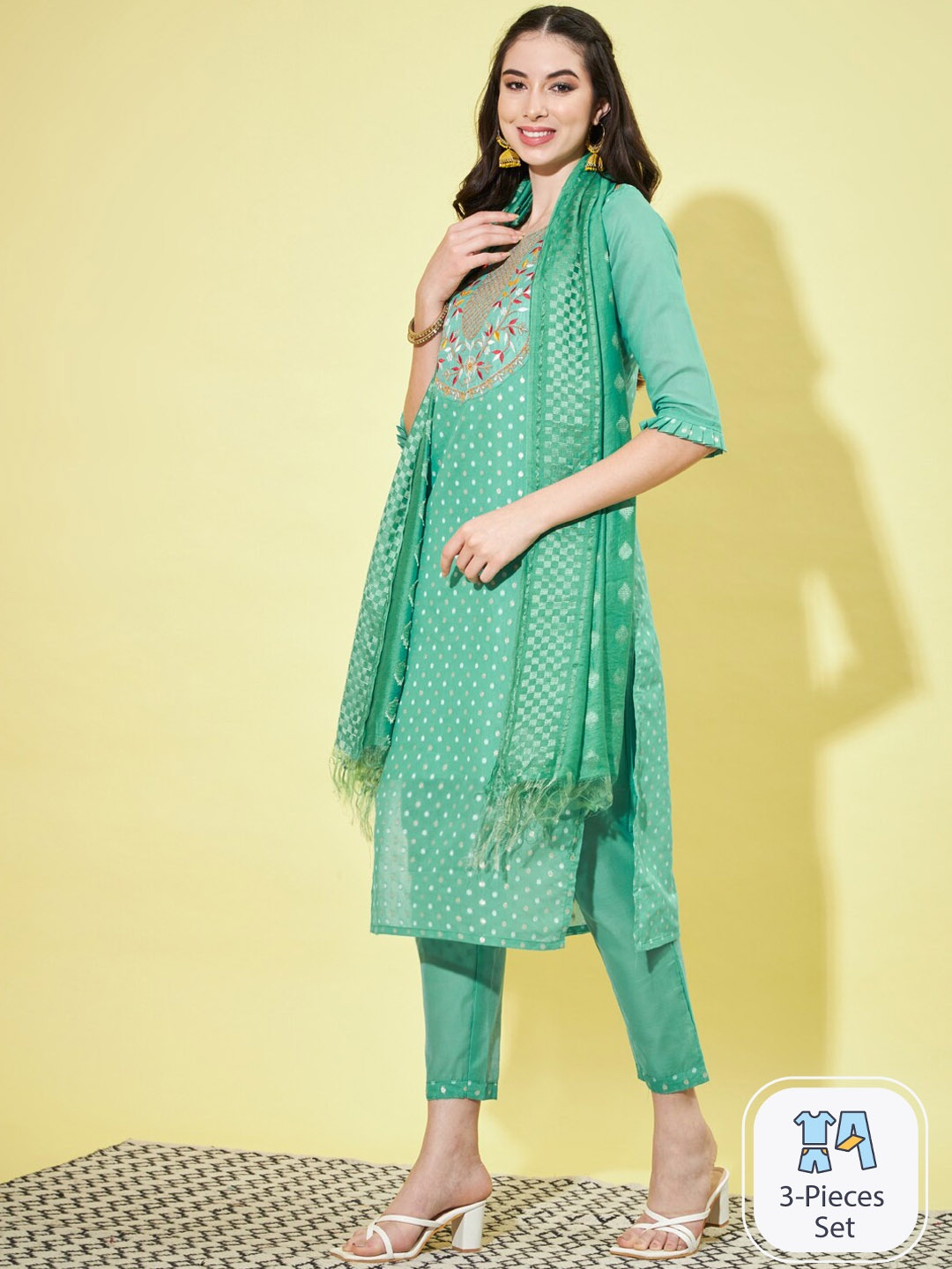 PPTOSS Geometric Woven Design Regular Thread Work Kurta With Trousers & Dupatta, Green
PPTOSS Geometric Woven Design Regular Thread Work Kurta With Trousers & Dupatta, Green