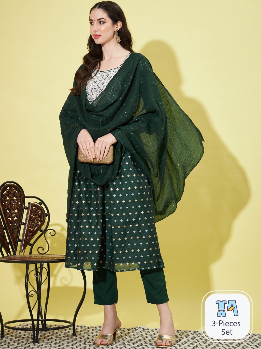 PPTOSS Ethnic Motifs Embroidered Regular Thread Work Kurta With Trousers & With Dupatta, Green
PPTOSS Ethnic Motifs Embroidered Regular Thread Work Kurta With Trousers & With Dupatta, Green