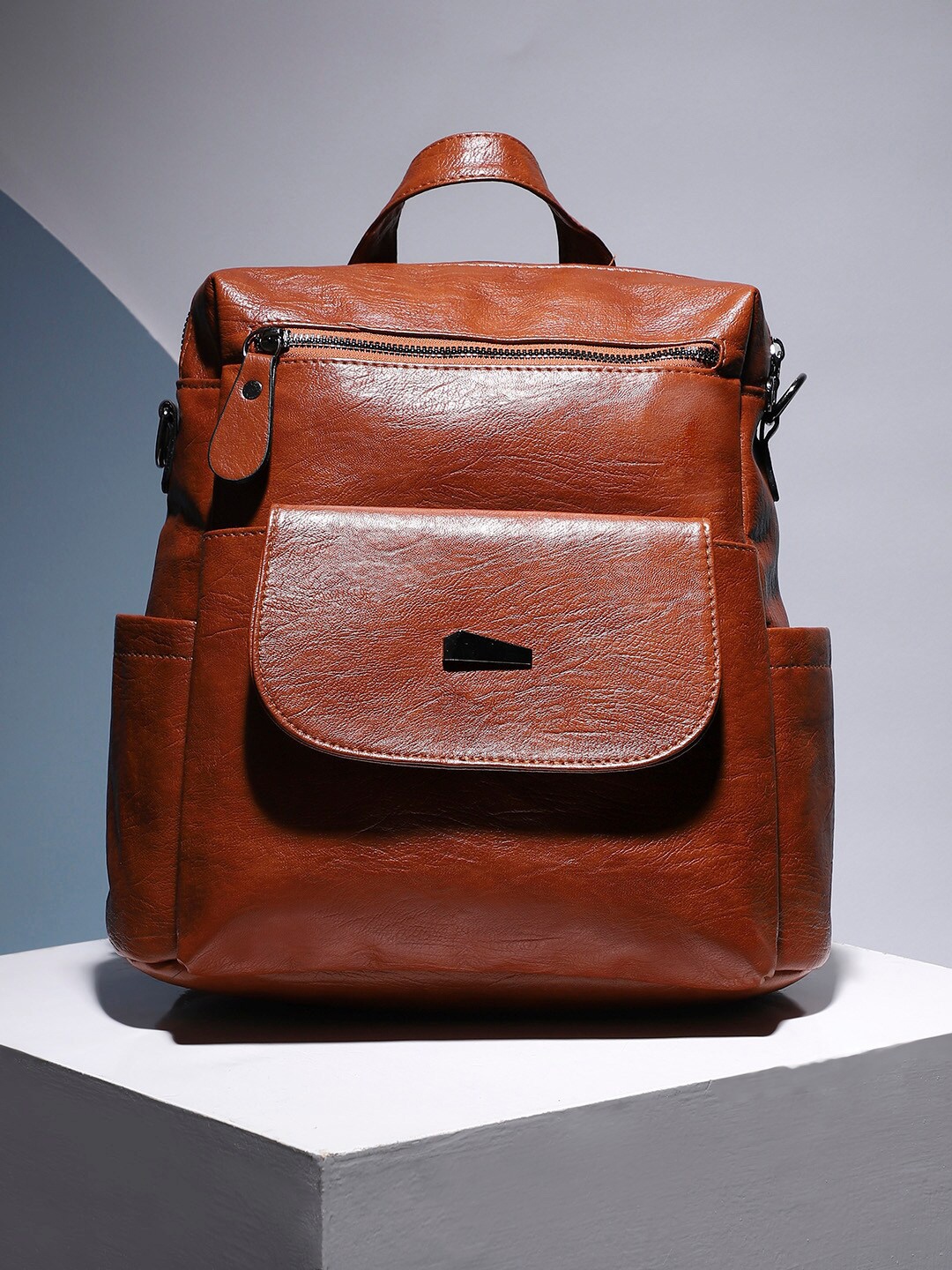 HAUTE SAUCE by Campus Sutra Women Non-Padded Backpack With Compression Straps, Brown
HAUTE SAUCE by Campus Sutra Women Non-Padded Backpack With Compression Straps, Brown