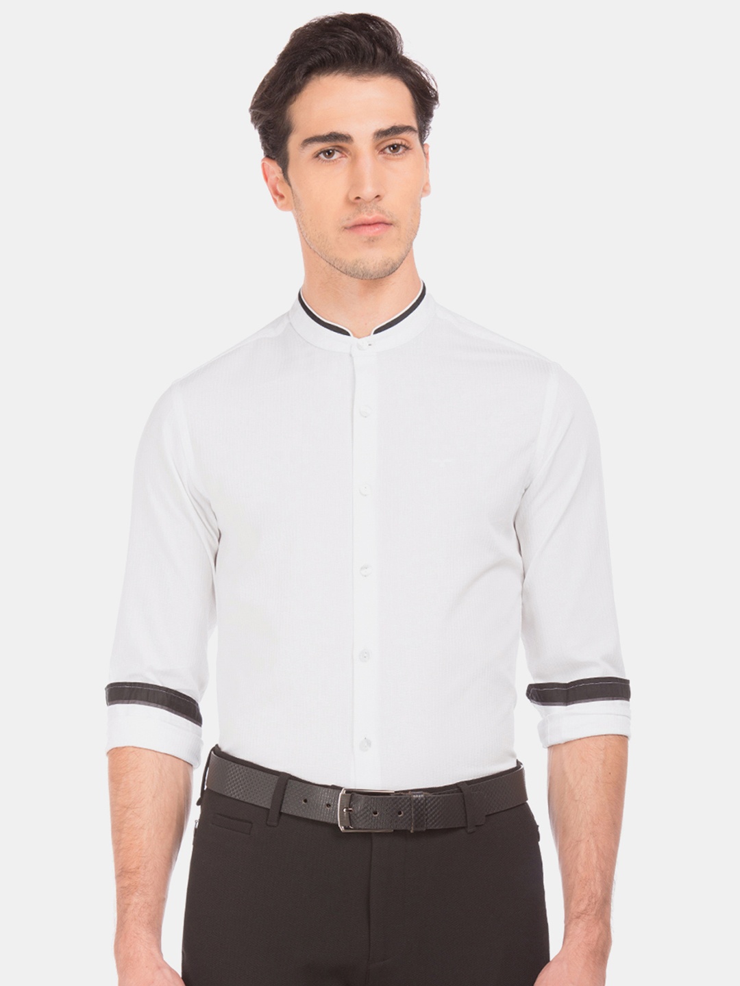Flying Machine Men White Comfort Slim Fit Solid Casual Shirt