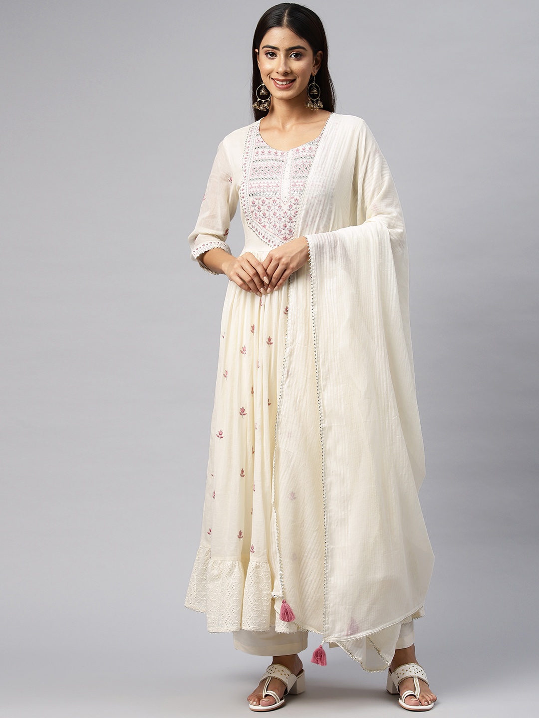 Readiprint Fashions Floral Embroidered Sequinned Anarkali Pure Cotton Kurta with Dupatta, Cream
Readiprint Fashions Floral Embroidered Sequinned Anarkali Pure Cotton Kurta with Dupatta, Cream