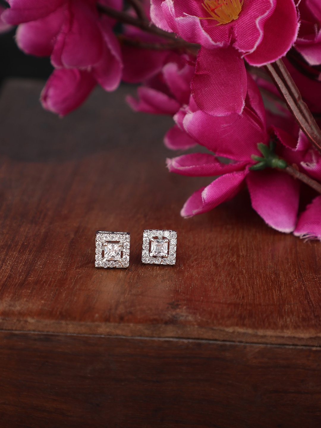 ZaffreCollections Rhodium-Plated American Diamond-Studded Square Studs Earrings, White
ZaffreCollections Rhodium-Plated American Diamond-Studded Square Studs Earrings, White