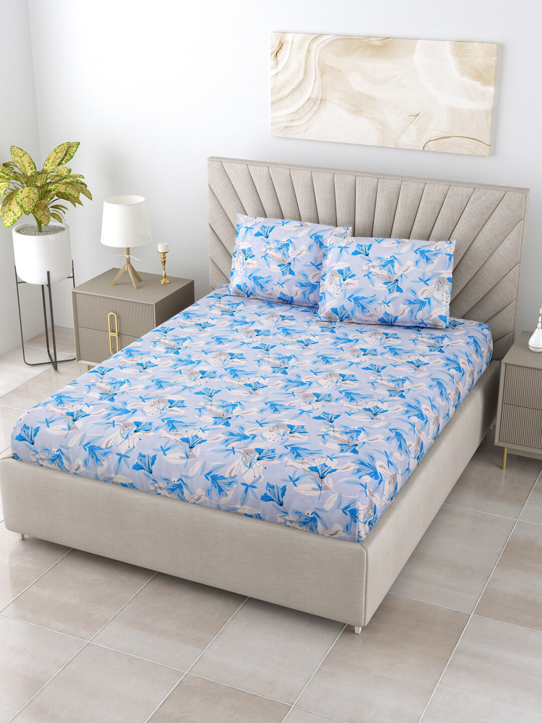 BOMBAY DYEING Cardinal Blue & White Floral Cotton 120 TC King Bedsheet & 2 Pillow Covers
BOMBAY DYEING Cardinal Blue & White Floral Cotton 120 TC King Bedsheet & 2 Pillow Covers