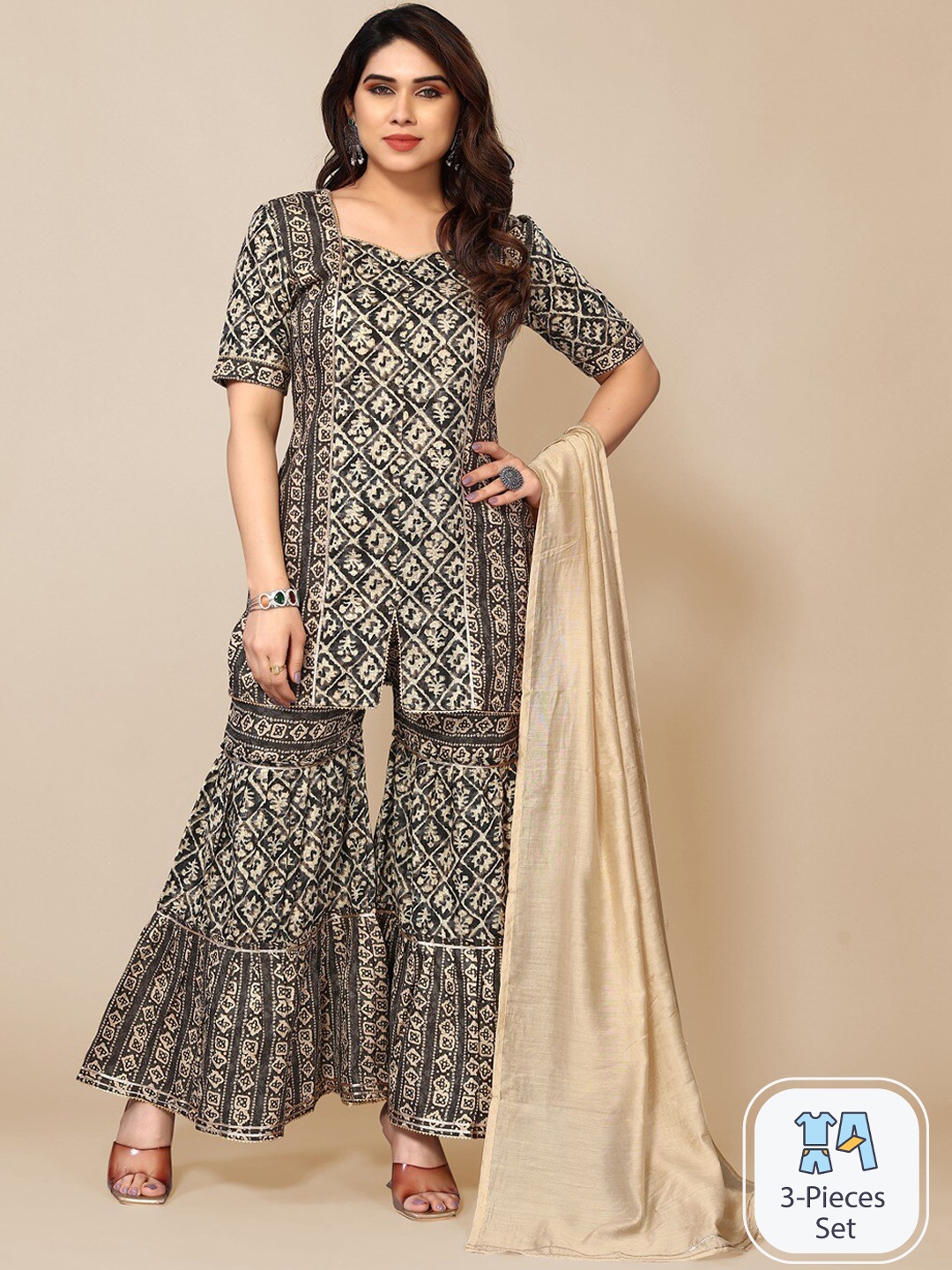 TITANIUM SILK INDUSTRIES PVT. LTD. Ethnic Motifs Printed Regular Kurti & Sharara & Dupatta, Olive
TITANIUM SILK INDUSTRIES PVT. LTD. Ethnic Motifs Printed Regular Kurti & Sharara & Dupatta, Olive